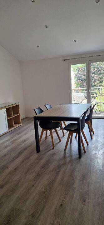 Appartement 4 pièces 87 m² · à La Celle-Saint-Cloud · 87 m² · 1 690 €/mois
