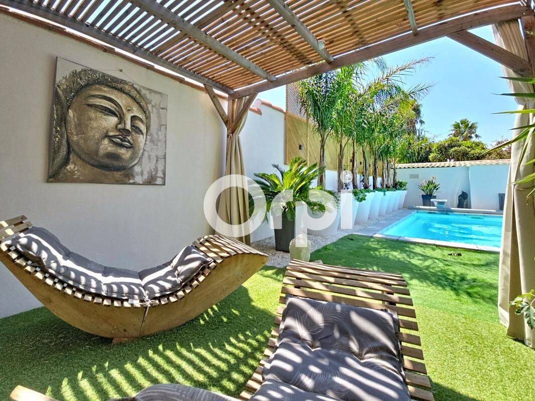Maison 9 pièces 207 m² · à Saint-Estève · 207 m² · 449 000 €