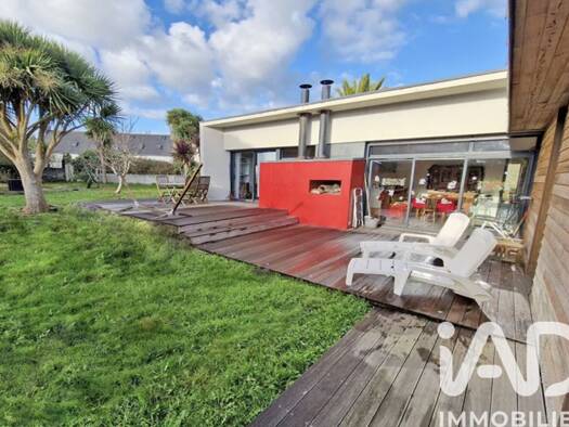 Maison de plain-pied à vendre 419 500 € 5 pièces 3 chambres 140 m² 1 075 m² de terrain Guimaëc 29620