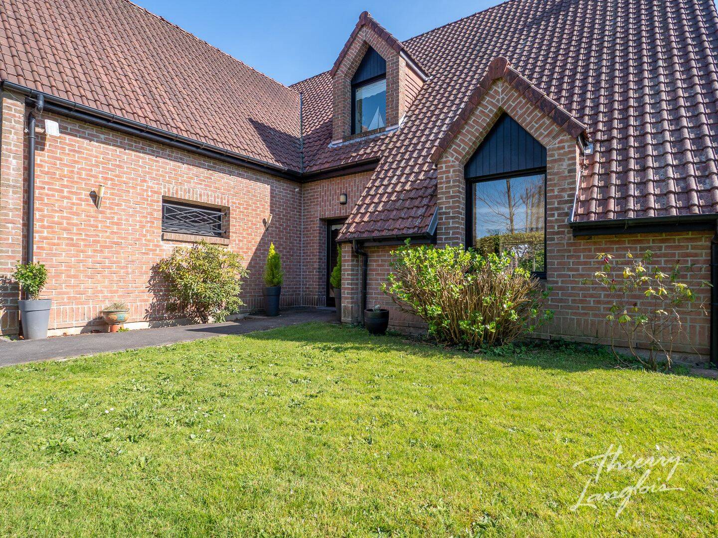 Maison 9 pièces 206 m² · à Hem · 206 m² · 799 000 €