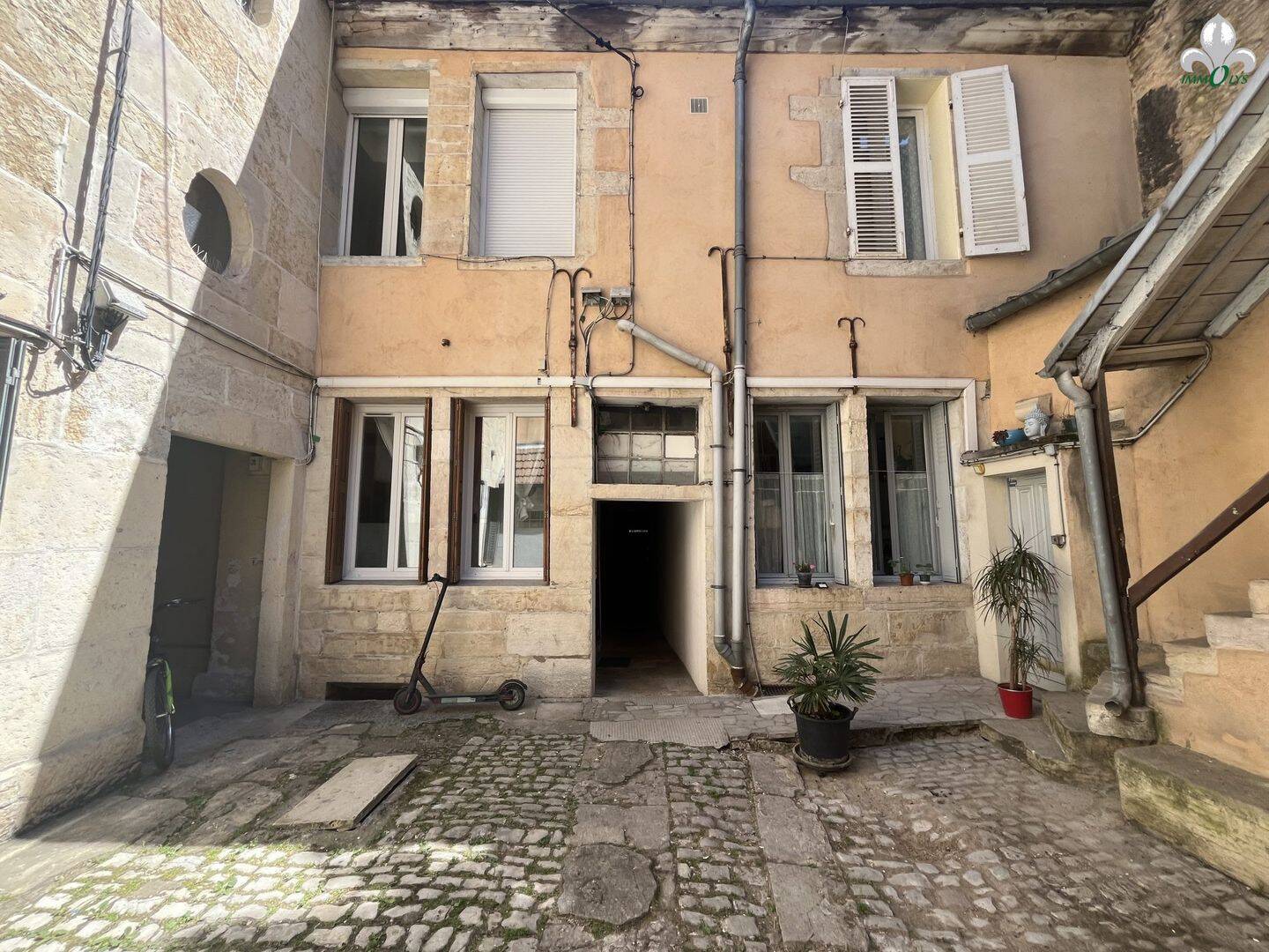 Appartement 2 pièces 27 m² · à Dijon · 26,7 m² · 89 000 €