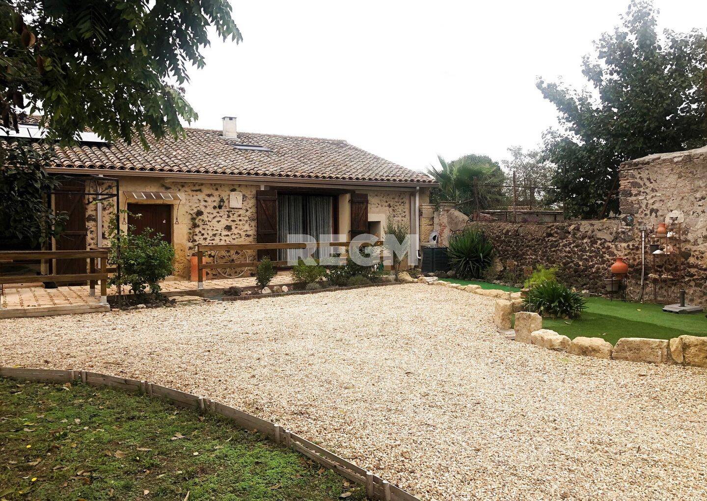 Maison 6 pièces 161 m² · à Bessan · 161 m² · 360 000 €