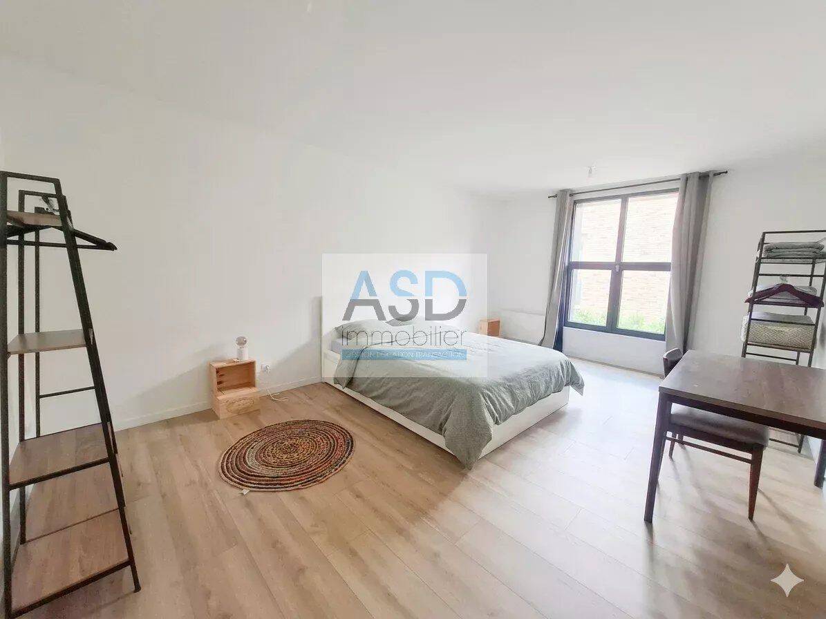 1 pièce 25 m² · à Roubaix · 25 m² · 548 €