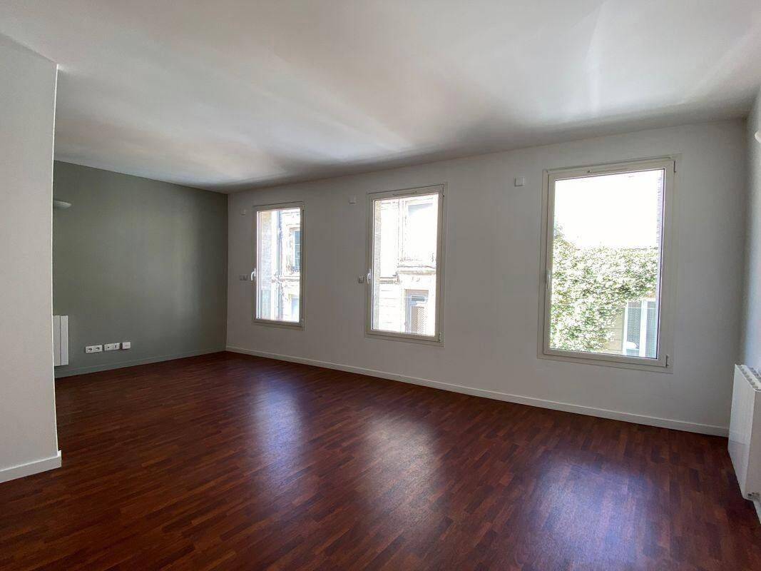 Appartement 1 pièce 38 m² · à Bordeaux · 38 m² · 810 €