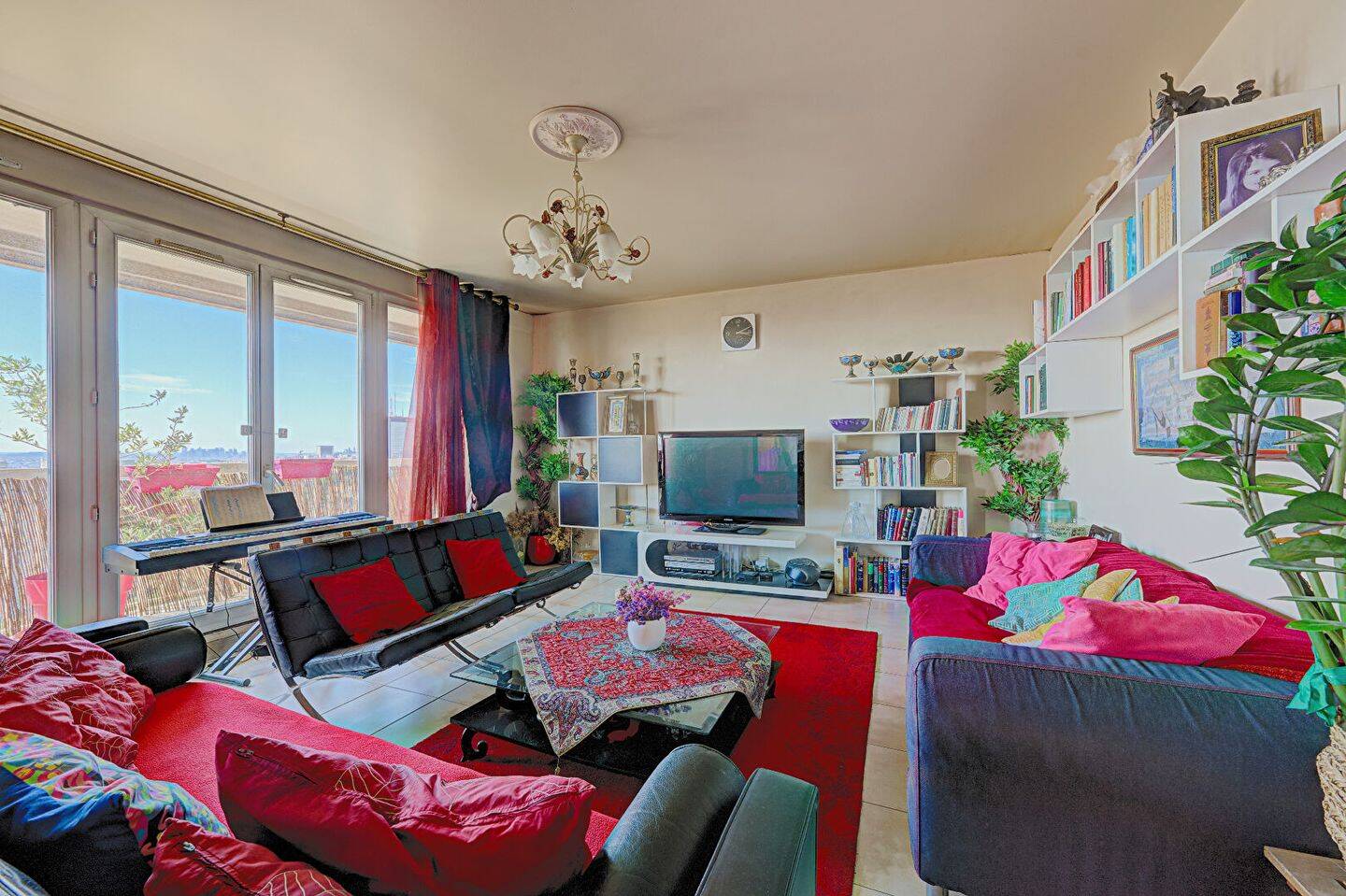 Appartement 5 pièces 100 m² · à Bagnolet · 100 m² · 350 000 €