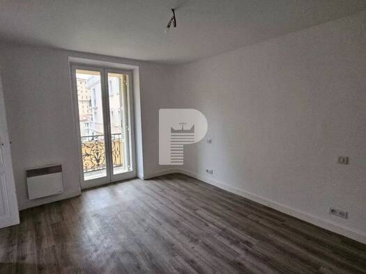 Appartement à vendre 1 580 000 € 2 pièces 1 chambre 59 m² RDC Monaco 98000