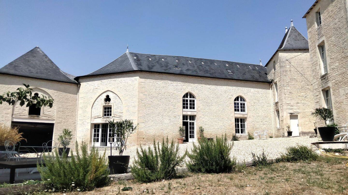 Maison 8 pièces 247 m² · à Tusson · 247 m² · 499 900 €