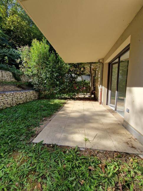 Appartement 1 pièce 33 m² · à Caluire-Et-Cuire · 33,1 m² · 610 €