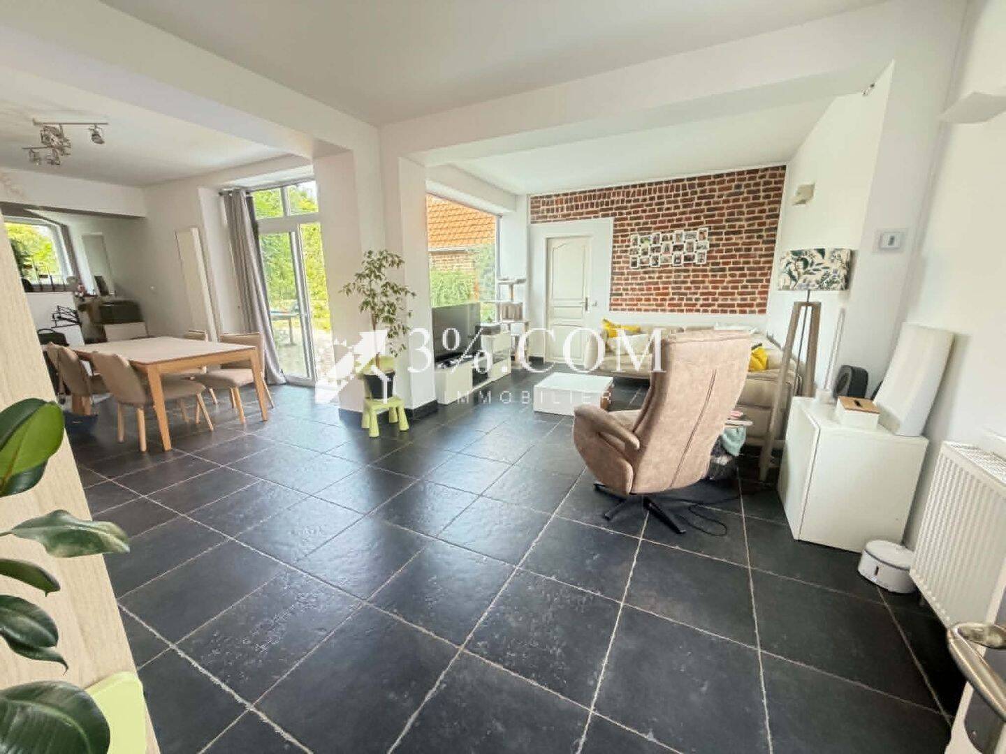 Maison 8 pièces 170 m² · à Thumeries · 170 m² · 380 000 €