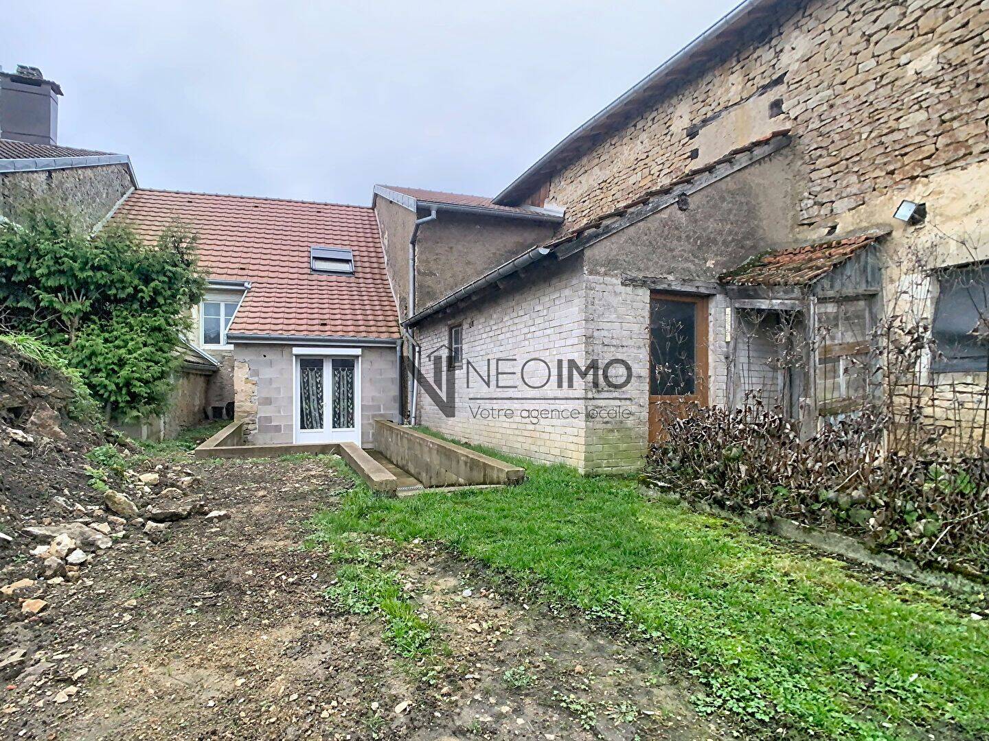 Maison 3 pièces 130 m² · à Rouvres-la-Chétive · 129,8 m² · 100 000 €