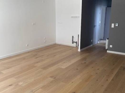 Appartement à vendre 245 000 € 3 pièces 2 chambres 60 m² Étage 1/1 Centre Angers 49000