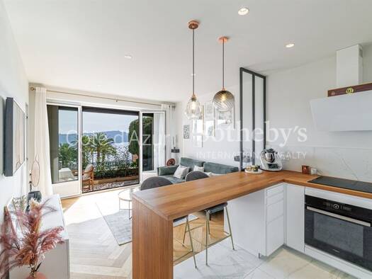 Appartement à vendre 485 000 € 2 pièces 1 chambre 39 m² Étage 1/5 Col de Villefranche Villefranche-sur-Mer 06230