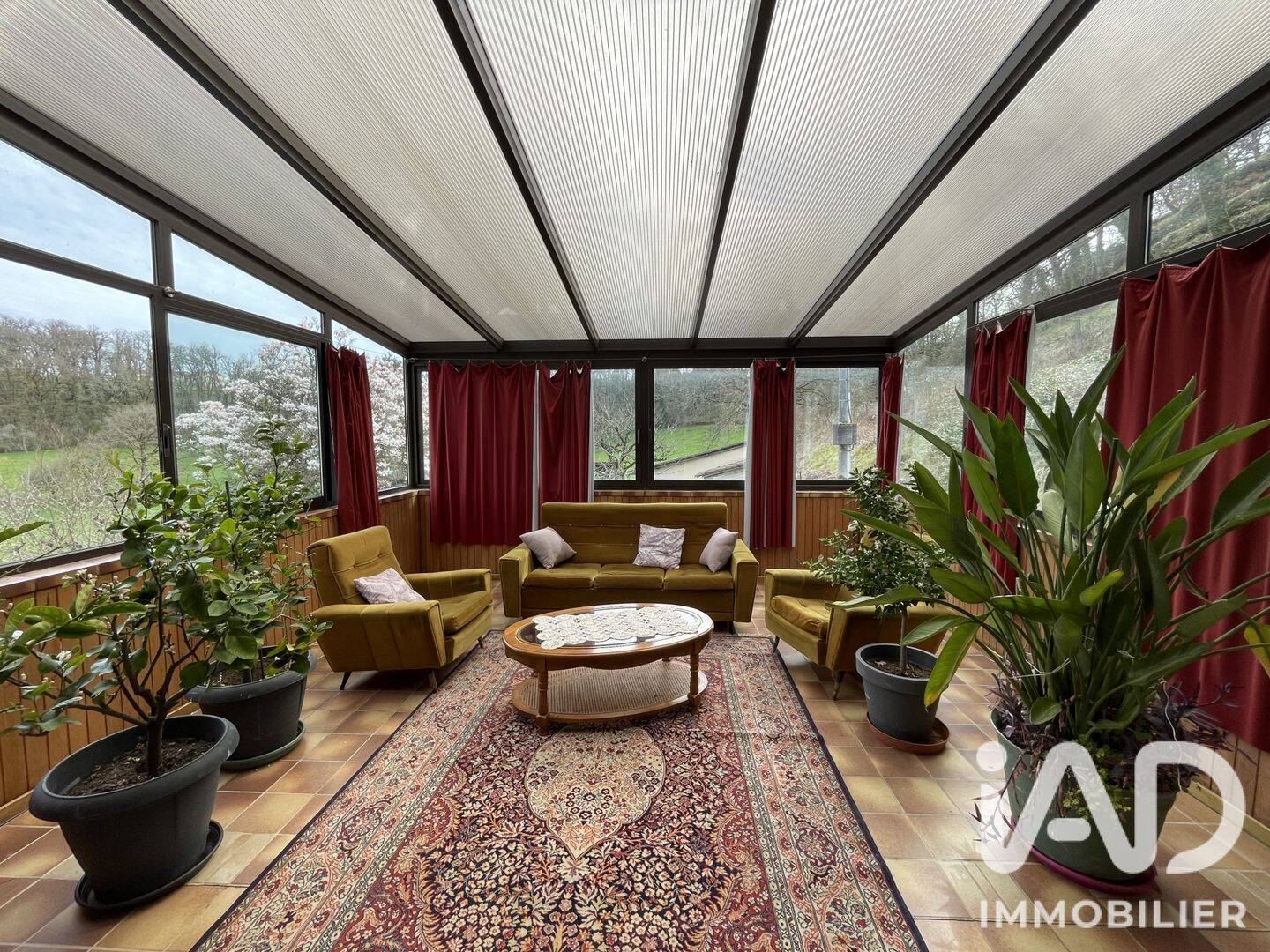 Maison 8 pièces 175 m² · à Camburat · 175 m² · 242 500 €