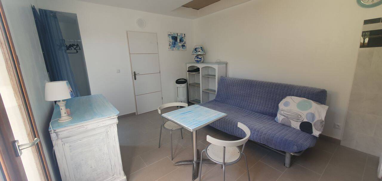Appartement 1 pièce 22 m² · à Carqueiranne · 22 m² · 570 €