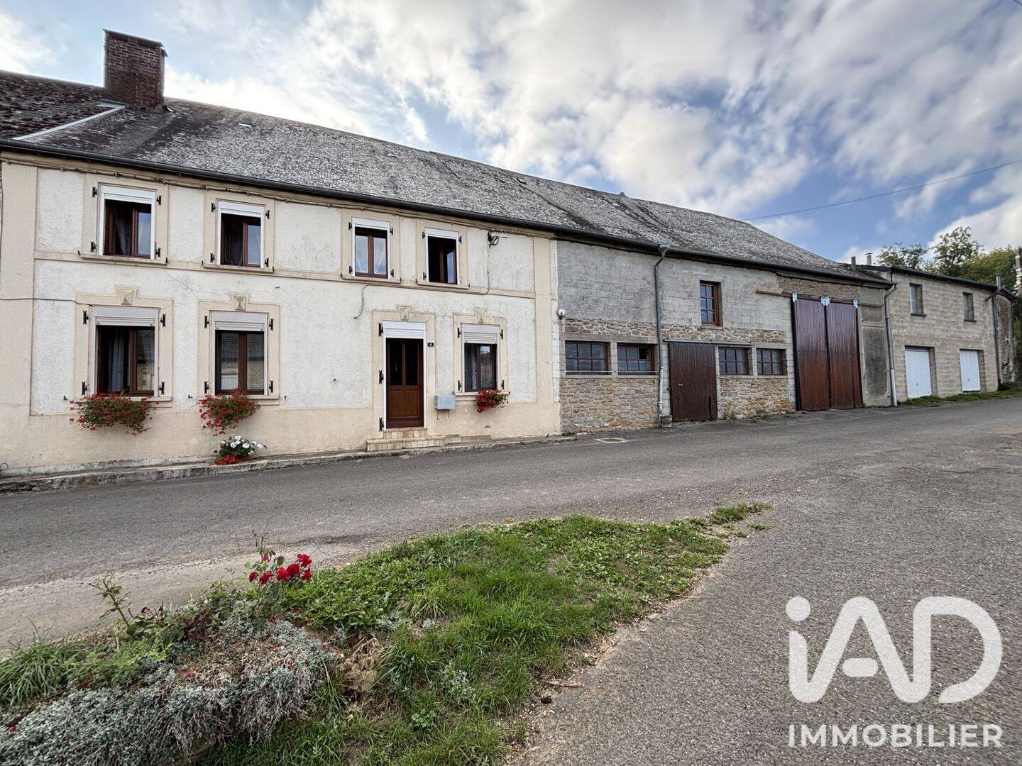 Maison 6 pièces 181 m² · à Girondelle · 181 m² · 164 900 €