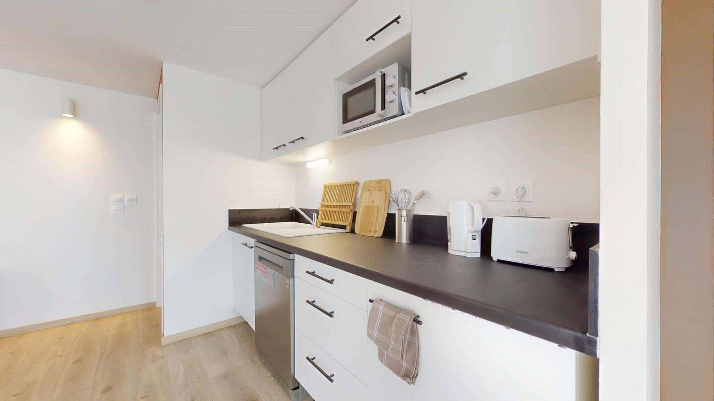 Chambre 5 - TARISSAN A02 - Colocation — 12