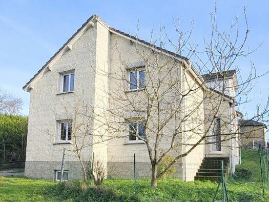 Maison à vendre 219 000 € 8 pièces 6 chambres 241 m² 1 172 m² de terrain Escles 88260