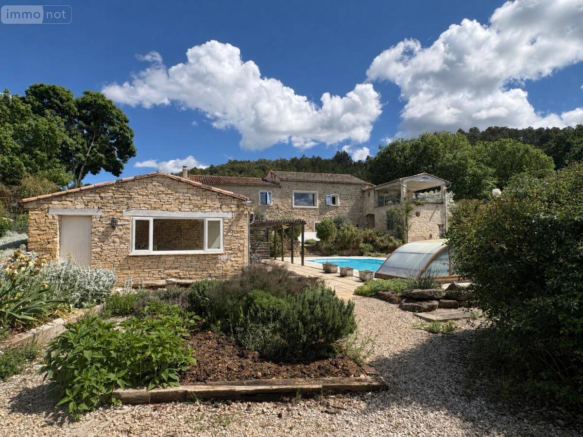 Maison 12 pièces 228 m² · à Dauphin · 228 m² · 1 658 000 €