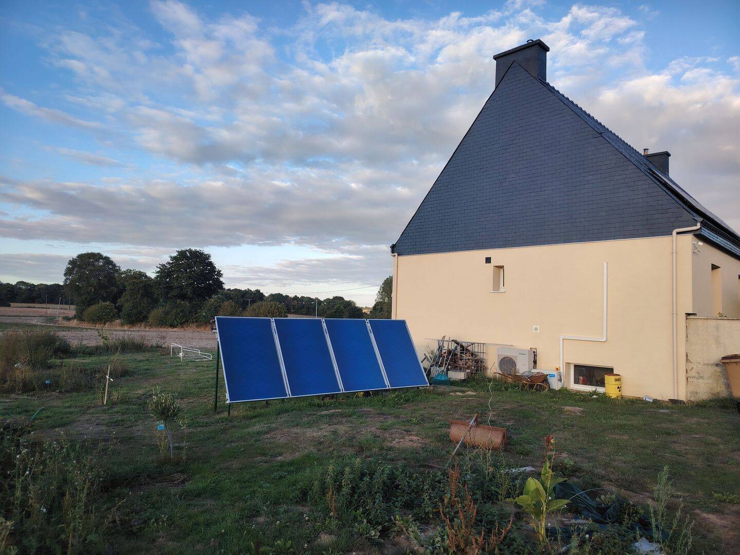 Maison 1 pièce 155 m² · à Radenac · 155 m² · 160 000 €