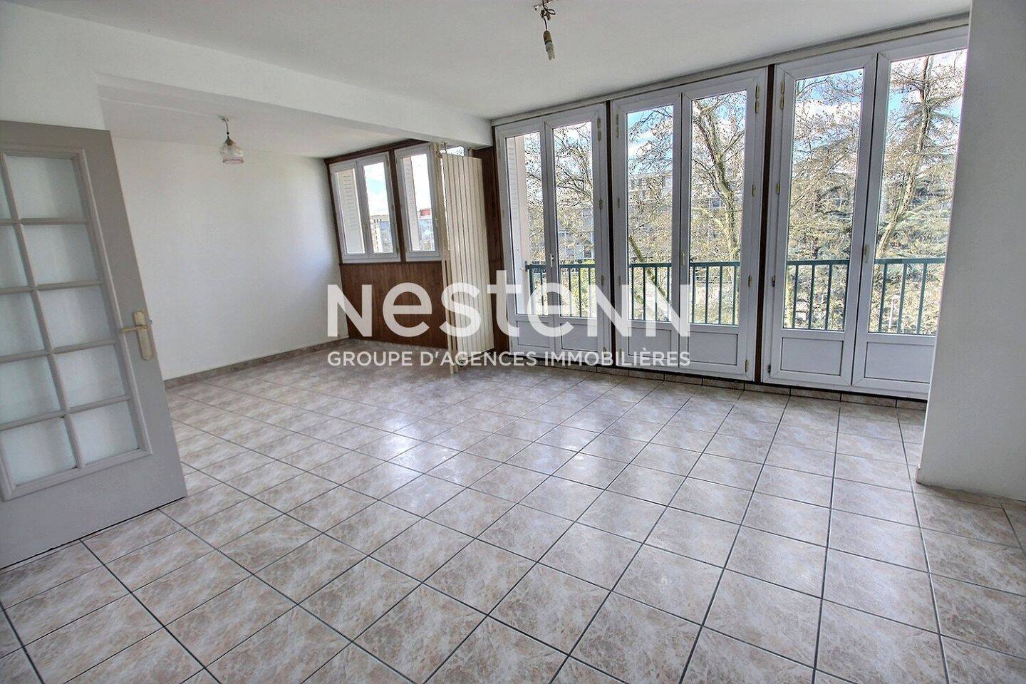 Appartement 4 pièces 69 m² · à Vénissieux · 69 m² · 160 000 €