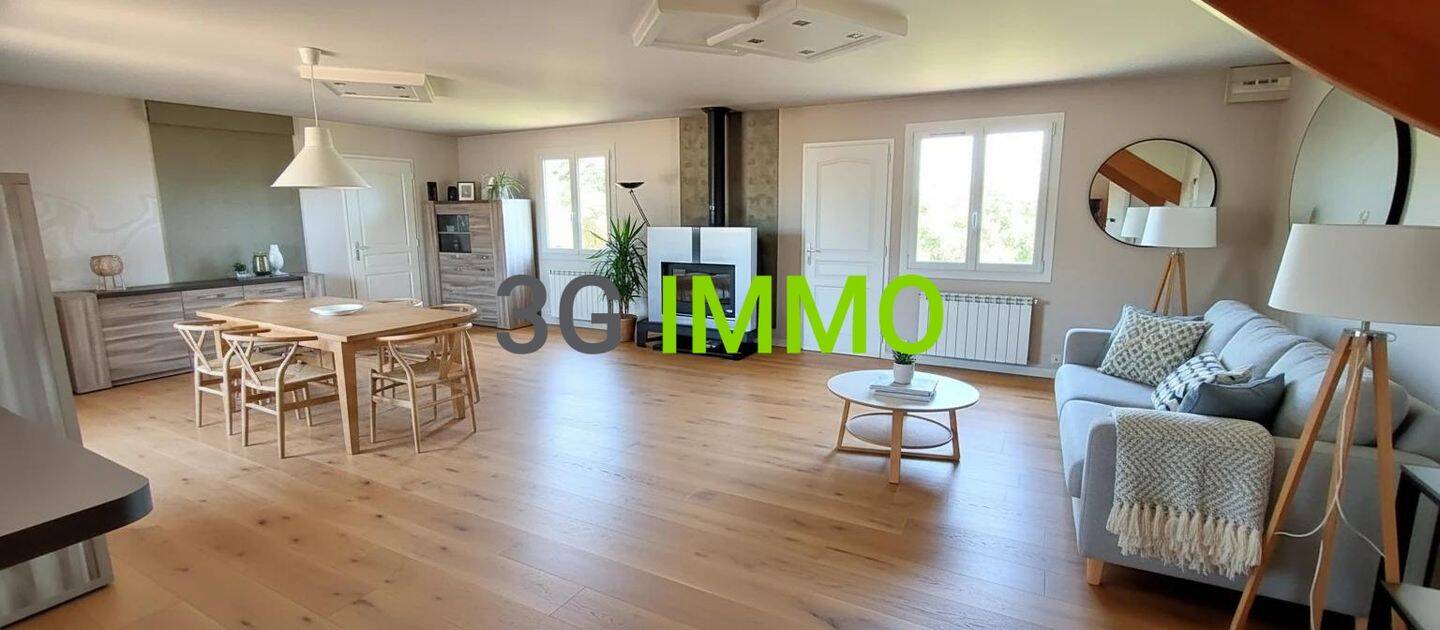 Maison 7 pièces 165 m² · à Romillé · 165 m² · 325 000 €