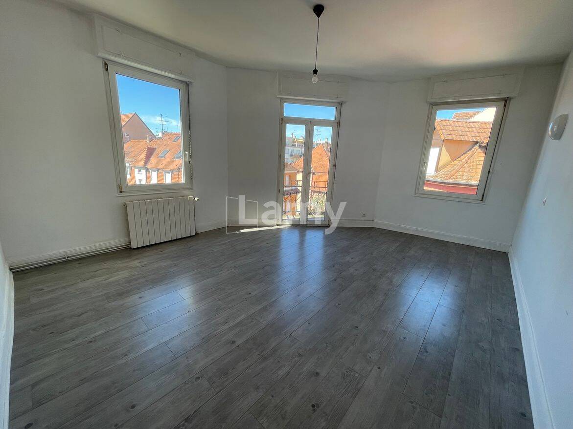 Appartement 3 pièces 66 m² · à Strasbourg · 66,4 m² · 873 €