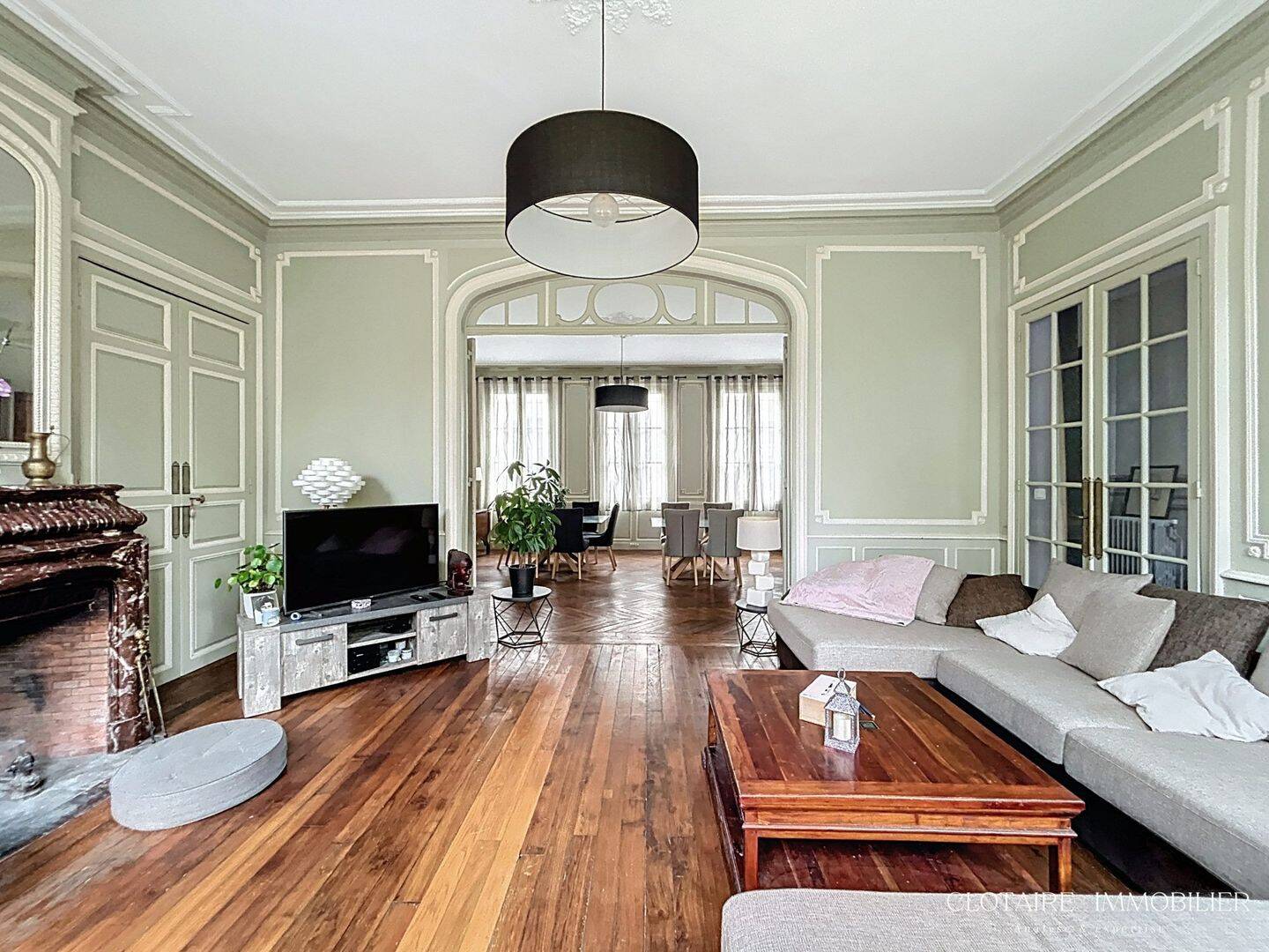 Maison 12 pièces 600 m² · à Compiègne · 600 m² · 1 390 000 €