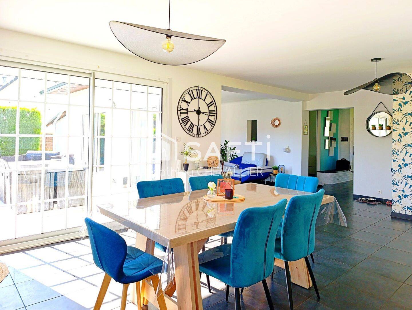 Maison 8 pièces 179 m² · à Talmas · 179 m² · 355 000 €