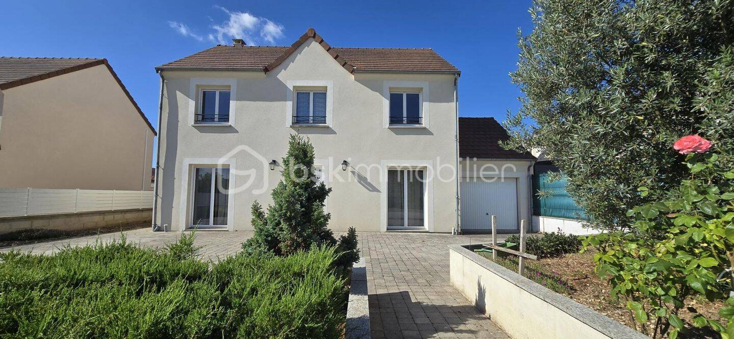Maison 7 pièces 130 m² · à Vert-le-Petit · 130 m² · 410 000 €