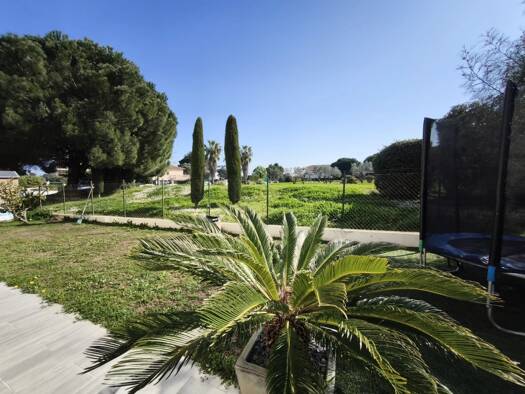 Maison jumelée à vendre 620 000 € 4 pièces 3 chambres 86,7 m² 510 m² de terrain La Fontonne Antibes 06600