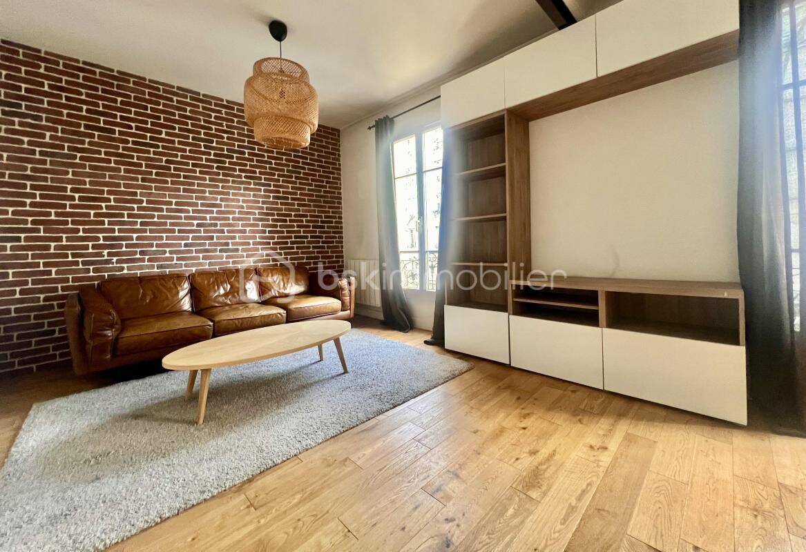 Appartement 2 pièces 43 m² · à Paris 19ème Arrondissement · 42,7 m² · 325 000 €