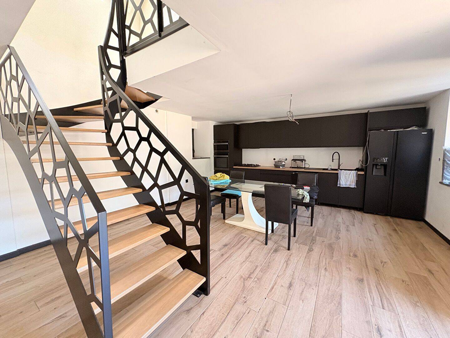 Maison 7 pièces 143 m² · à Lanfains · 142,8 m² · 210 000 €