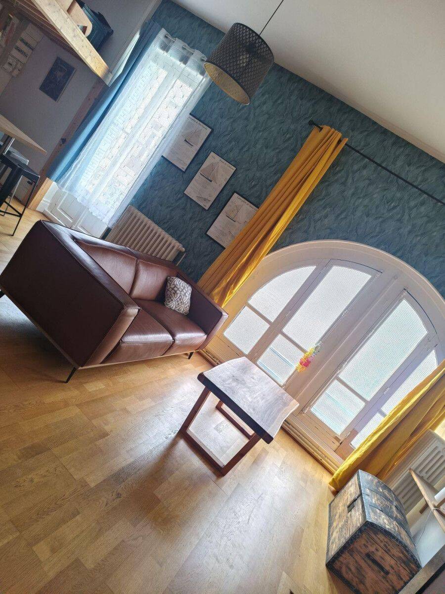 Appartement 2 pièces 57 m² · à Rochefort · 57 m² · 700 €