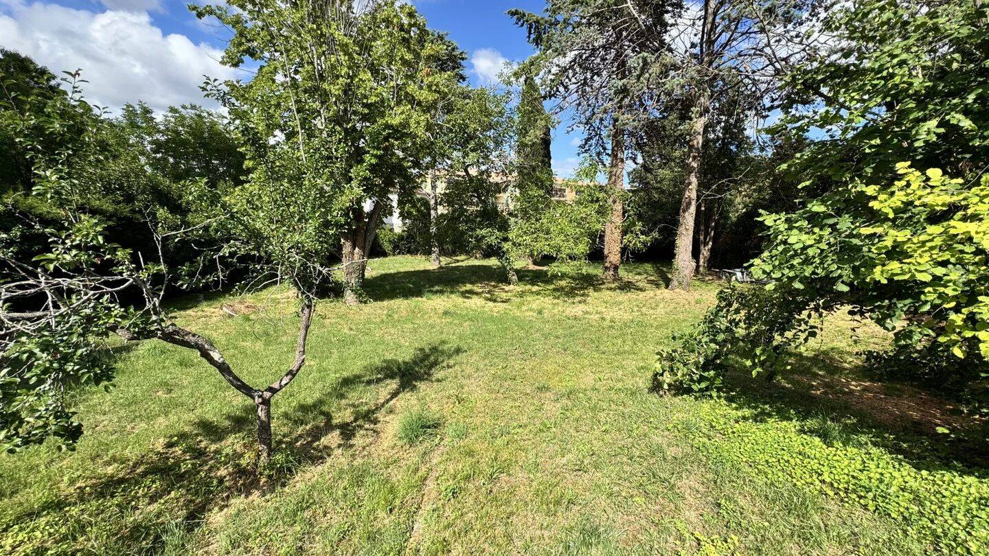 Maison 5 pièces 160 m² · à Roquefort-les-Pins · 160 m² · 690 000 €