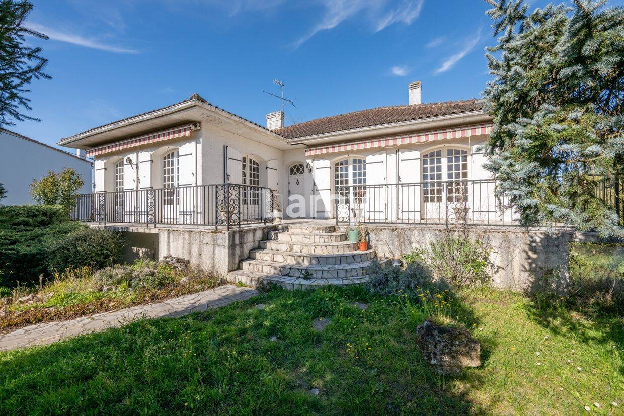 Maison 6 pièces 152 m² · à Libourne · 152 m² · 230 000 €
