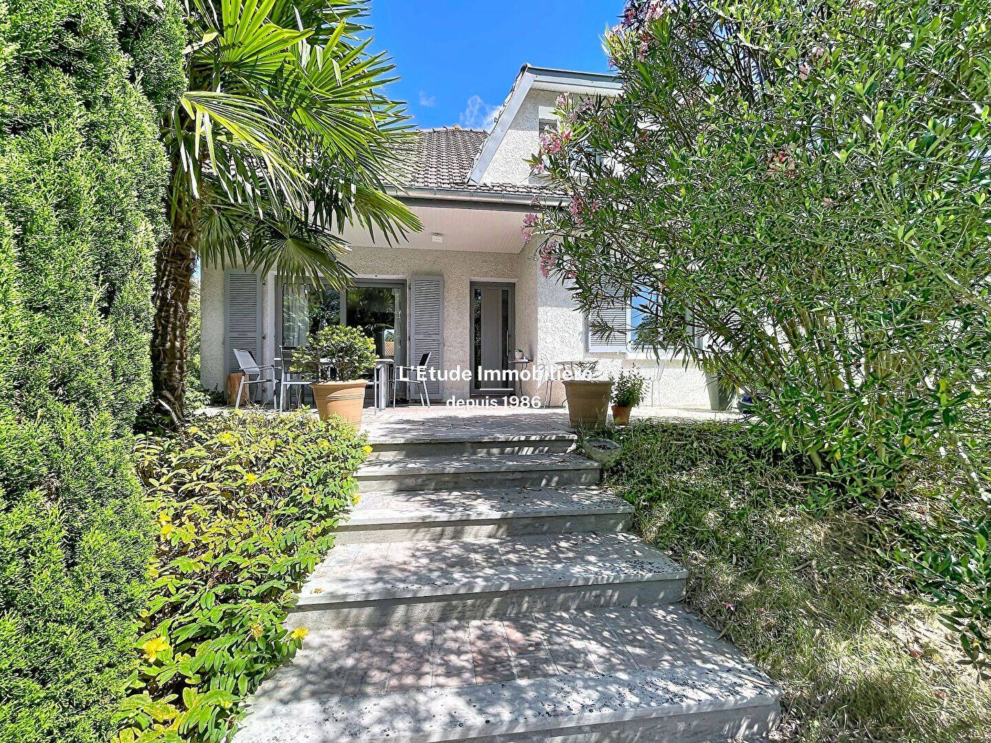 Maison 7 pièces 147 m² · à Rillieux-la-Pape · 147 m² · 519 900 €