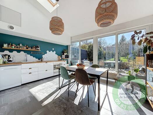 Triplex à vendre 350 000 € 3 pièces 2 chambres 84 m² RDC Lentilly 69210