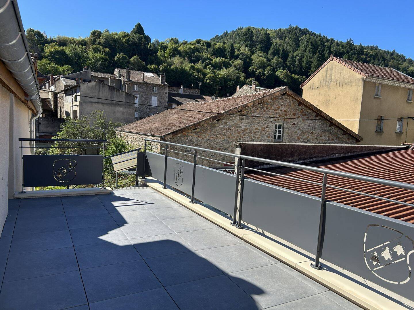Appartement 2 pièces 85 m² · à Lamastre · 85,4 m² · 600 €/mois