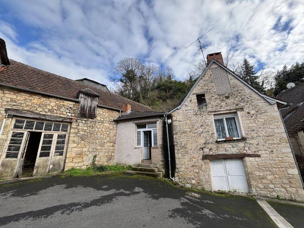Maison 4 pièces 87 m² · à Ayen · 87 m² · 29 500 €