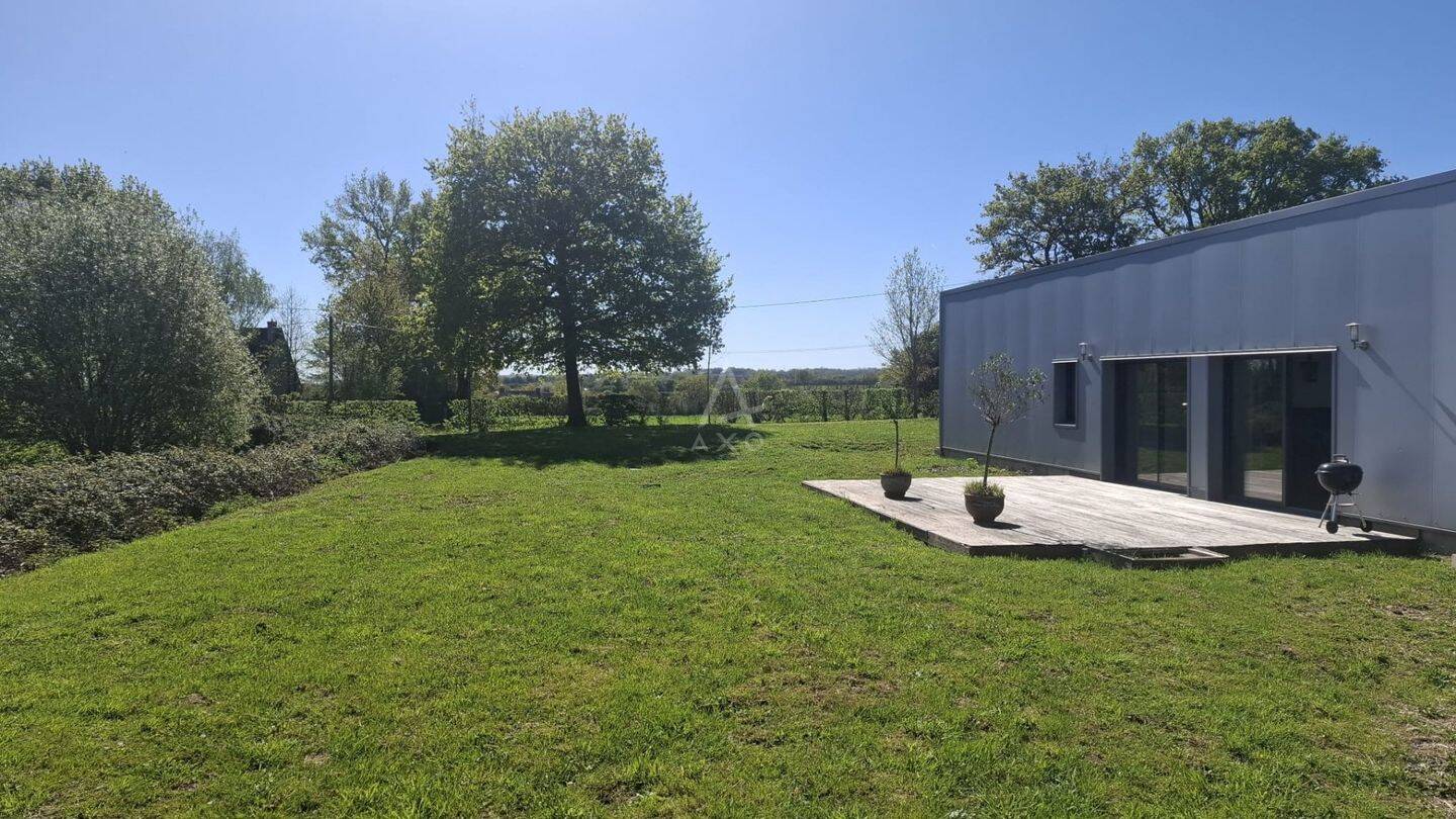 Maison 3 pièces 105 m² · à Le Lion-d'Angers · 105 m² · 388 000 €