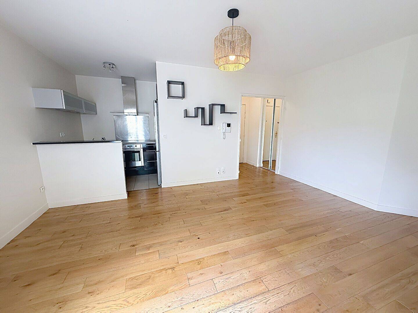 Appartement 2 pièces 42 m² · à Levallois-Perret · 42,4 m² · 1 518 €/mois
