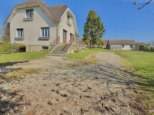Maison à vendre 154 000 € 7 pièces 5 chambres 185 m² 2 255 m² de terrain Saint-Loup-de-Buffigny 10100