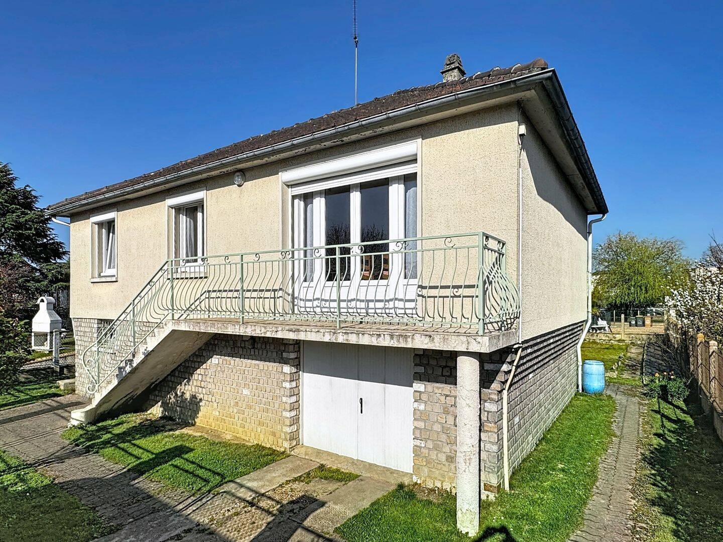 Maison 4 pièces 85 m² · à Châteauneuf-en-Thymerais · 85,2 m² · 139 900 €