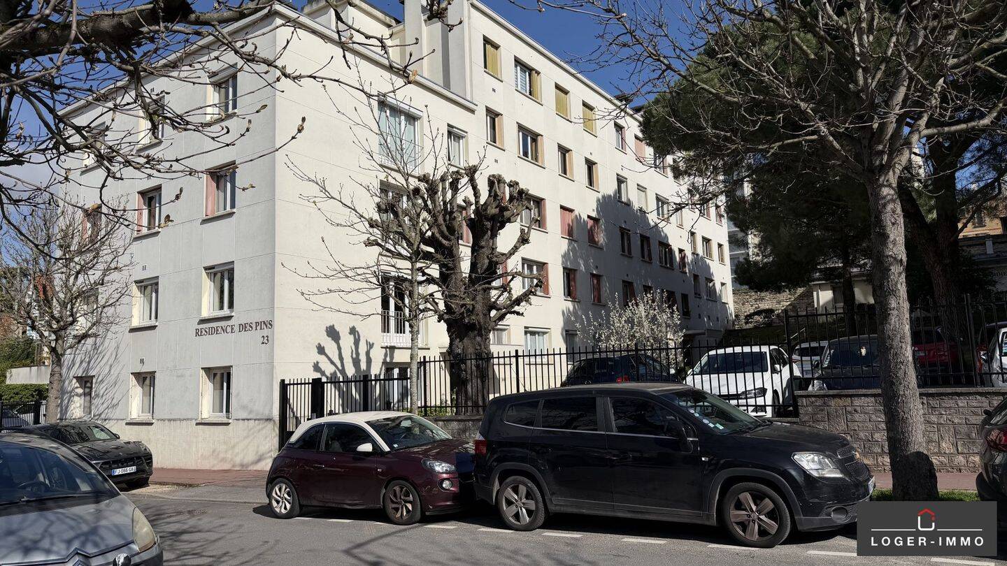 Appartement 2 pièces 38 m² · à Saint-Maur-des-Fossés · 37,7 m² · 200 000 €