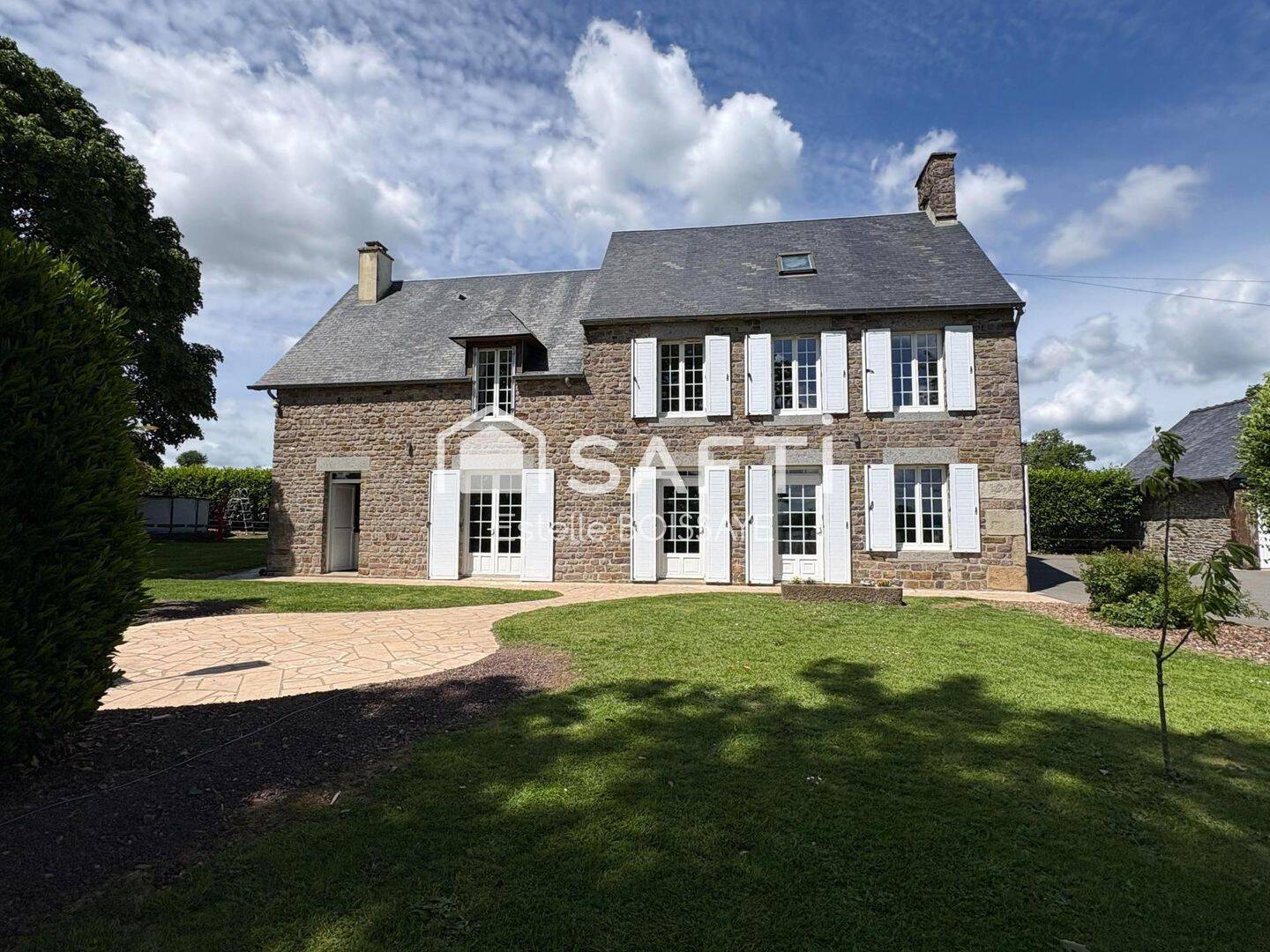 Maison 7 pièces 140 m² · à Souleuvre en Bocage · 140 m² · 234 900 €