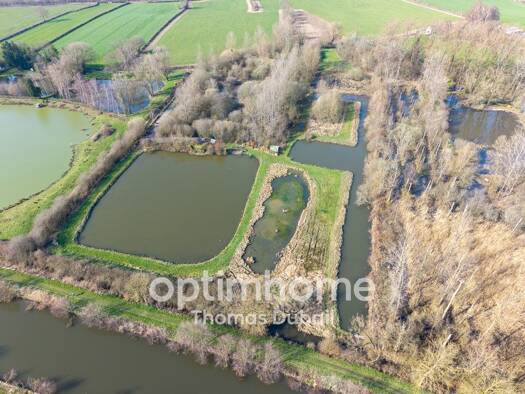 Propriété de loisirs à vendre 137 000 € 18 073 m² de terrain Landrecies 59550