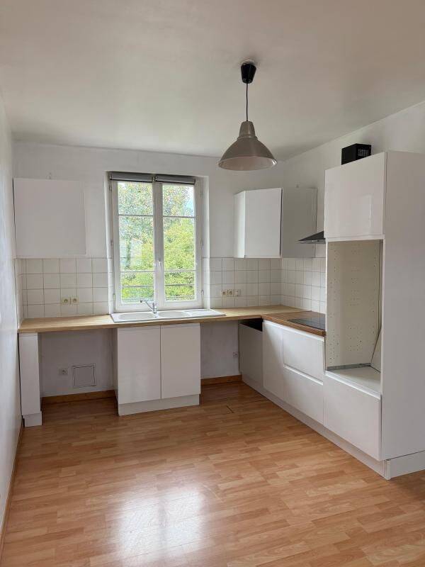 Appartement 4 pièces 90 m² · à Compiègne · 89,7 m² · 975 €/mois