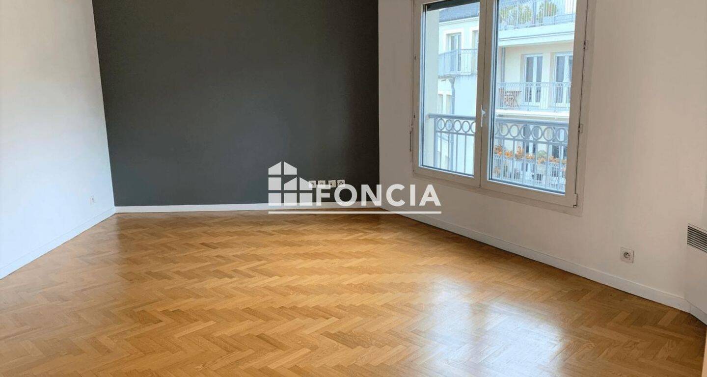 Appartement 2 pièces 52 m² · à Poissy · 51,6 m² · 995 €