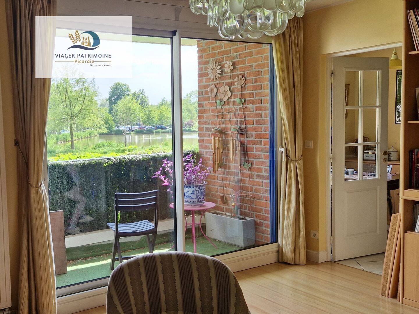 Appartement 4 pièces 104 m² · à Amiens · 104 m² · 120 000 €