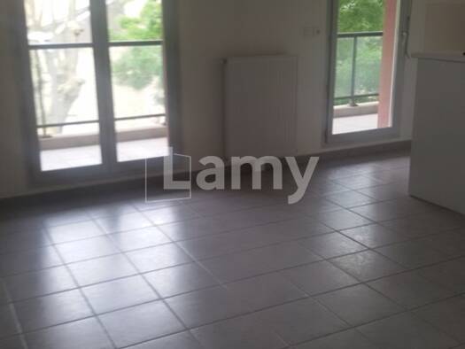 Appartement à louer 635 € 2 pièces 43,3 m² Étage 2/4 dès le 01/05/2026 Boucicaut-Saint Cosme Chalon-sur-Saône 71100